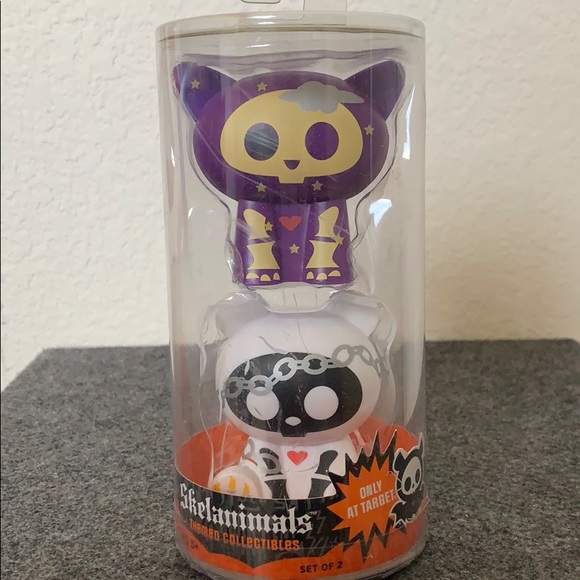 Skelanimals Vinyl Toy Set - Picture 2 of 16
